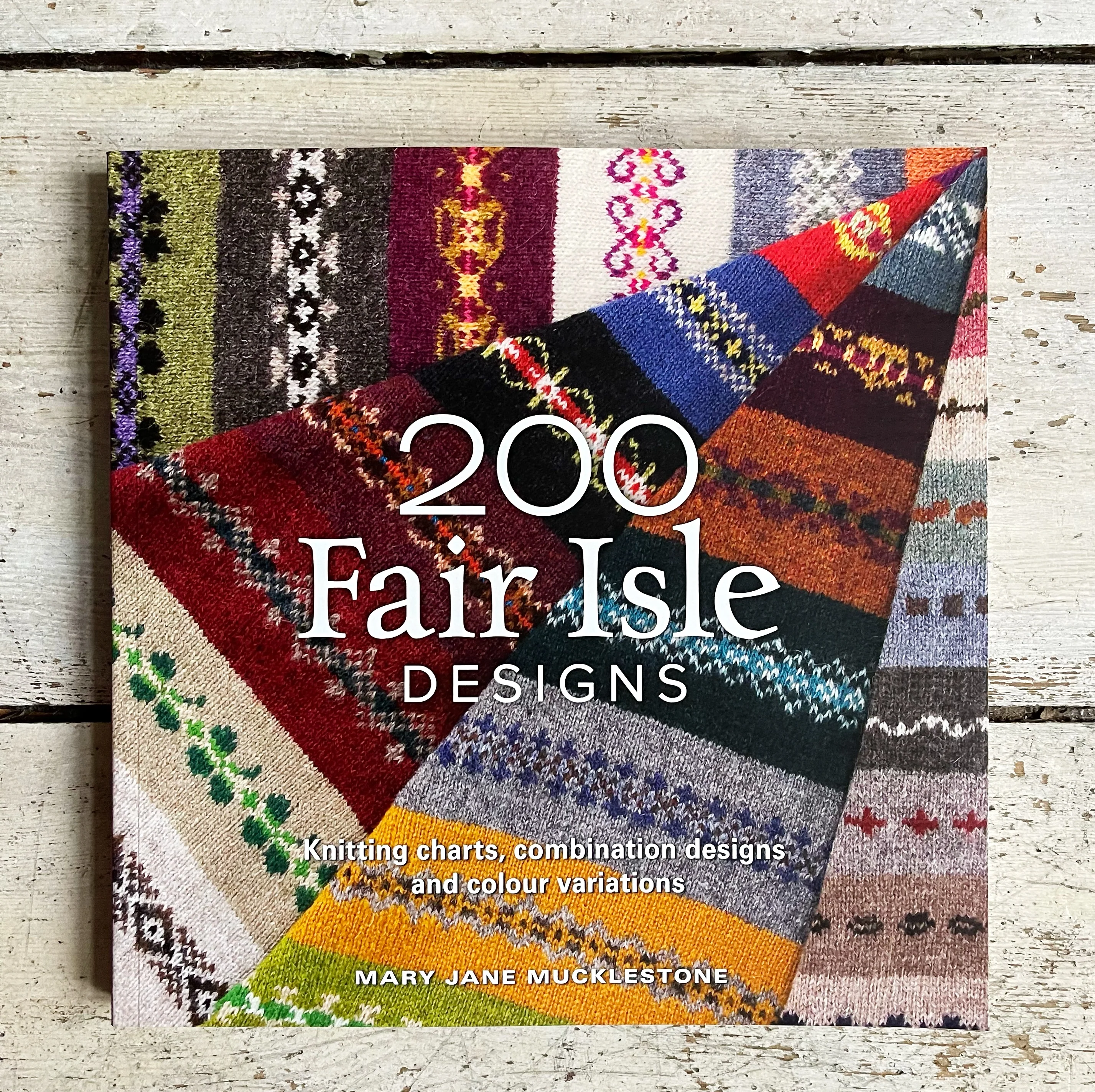 200 Fair Isle Designs by Mary Jane Mucklestone - Image 4