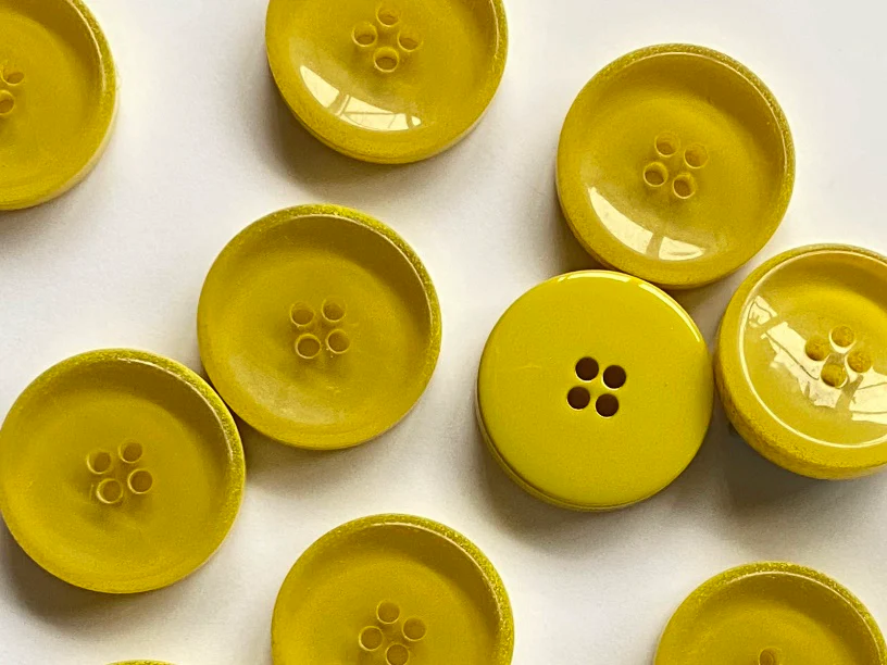 22mm - Glossy Yellow Buttons