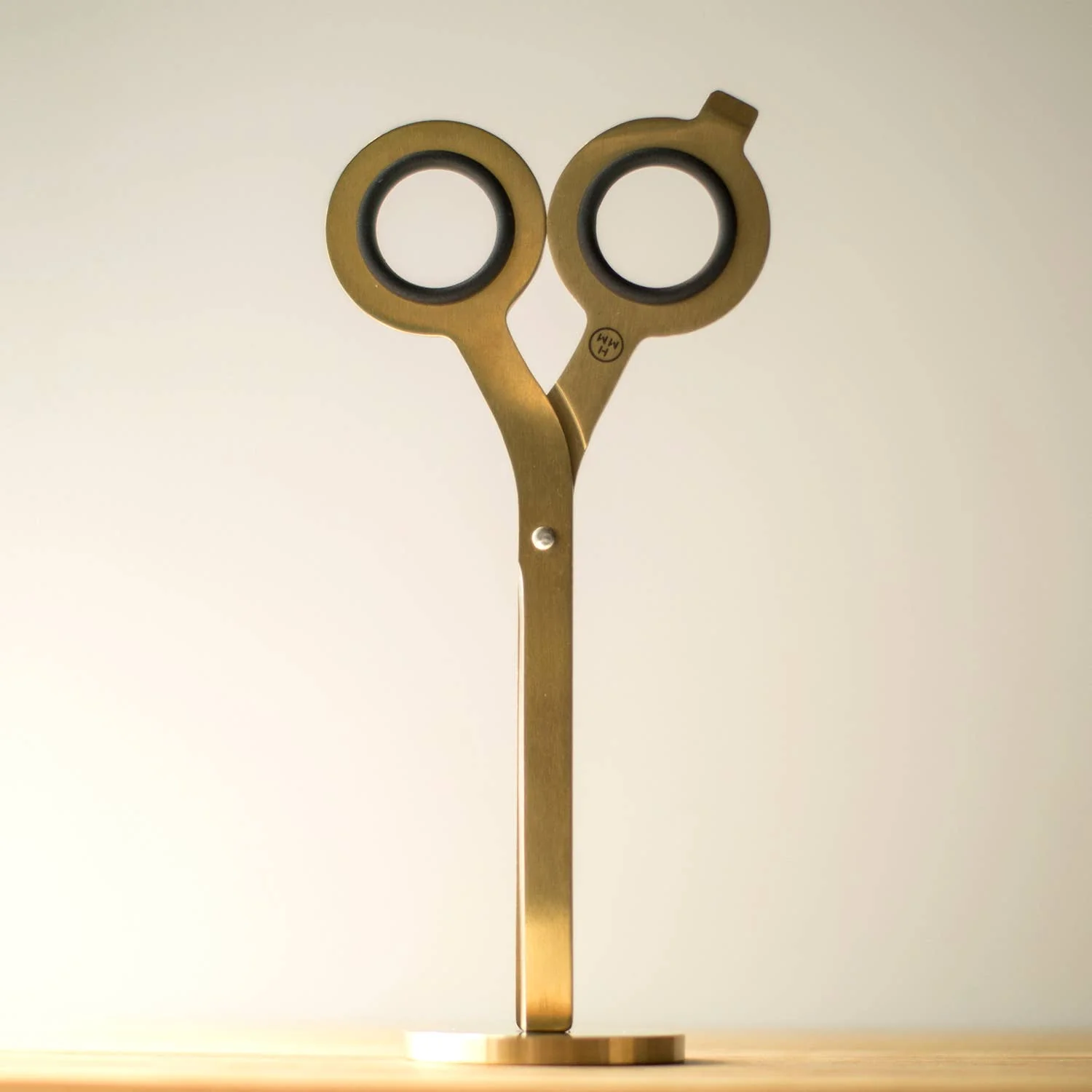 HMM Gold Scissors with Base - Image 6