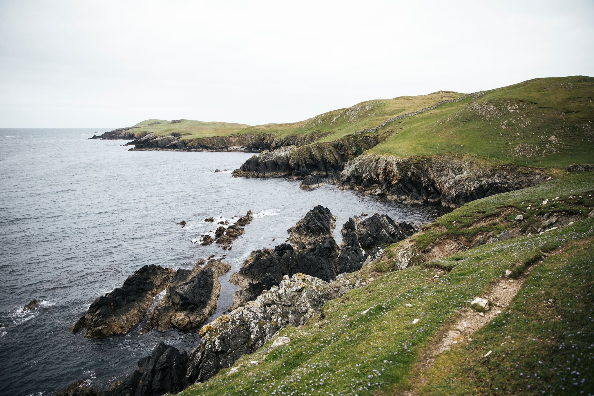 Grand Shetland Adventure Knits by Mary Jane Mucklestone and Gudrun Johnston - Image 28