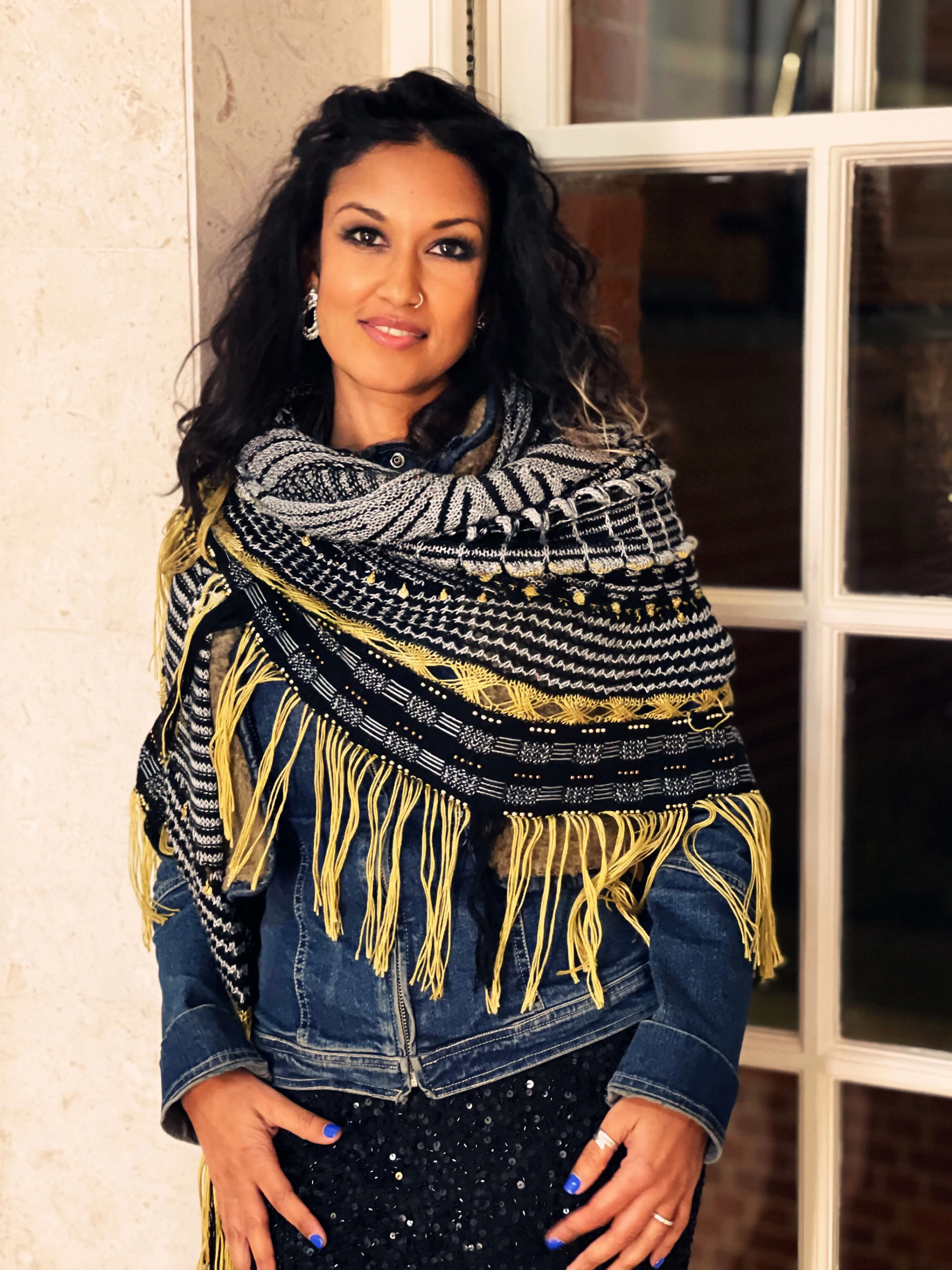 Monochrome Shawlography Shawl Kit - Image 13