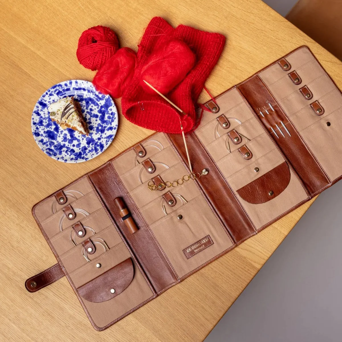 Project 82 XL Interchangeable Needle Case by Re:Designed